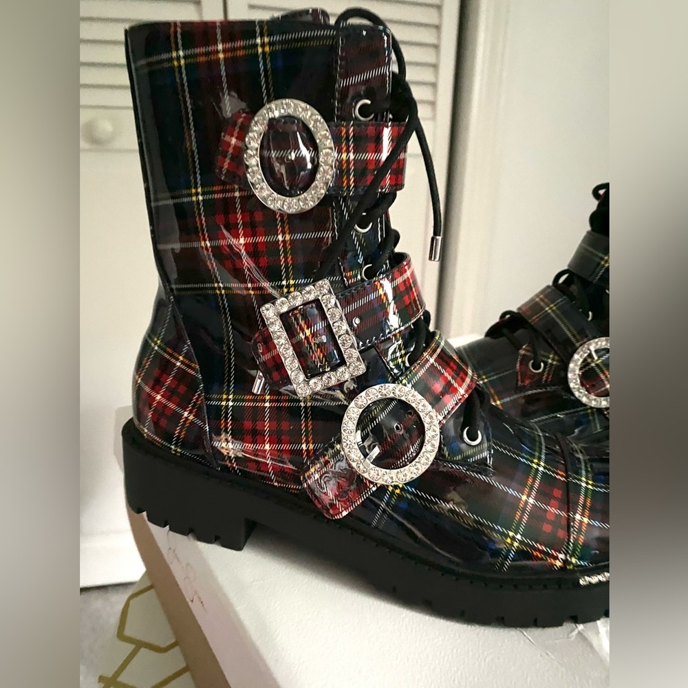 Jessica Simpson size 7.5 plaid Blue Combo Academy Plaid boots